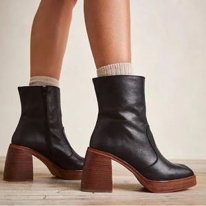 Free People Black Leather Ruby Platform Boots 37.5 / 7.5 NEW